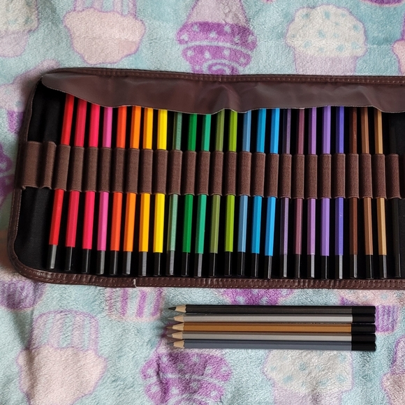 Studio Series Canvas Pencil Wrap W/Artist Colored Pencils - Picture 6 of 15